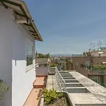 Attico Moderno Con Terrazza Vicino La Metro B