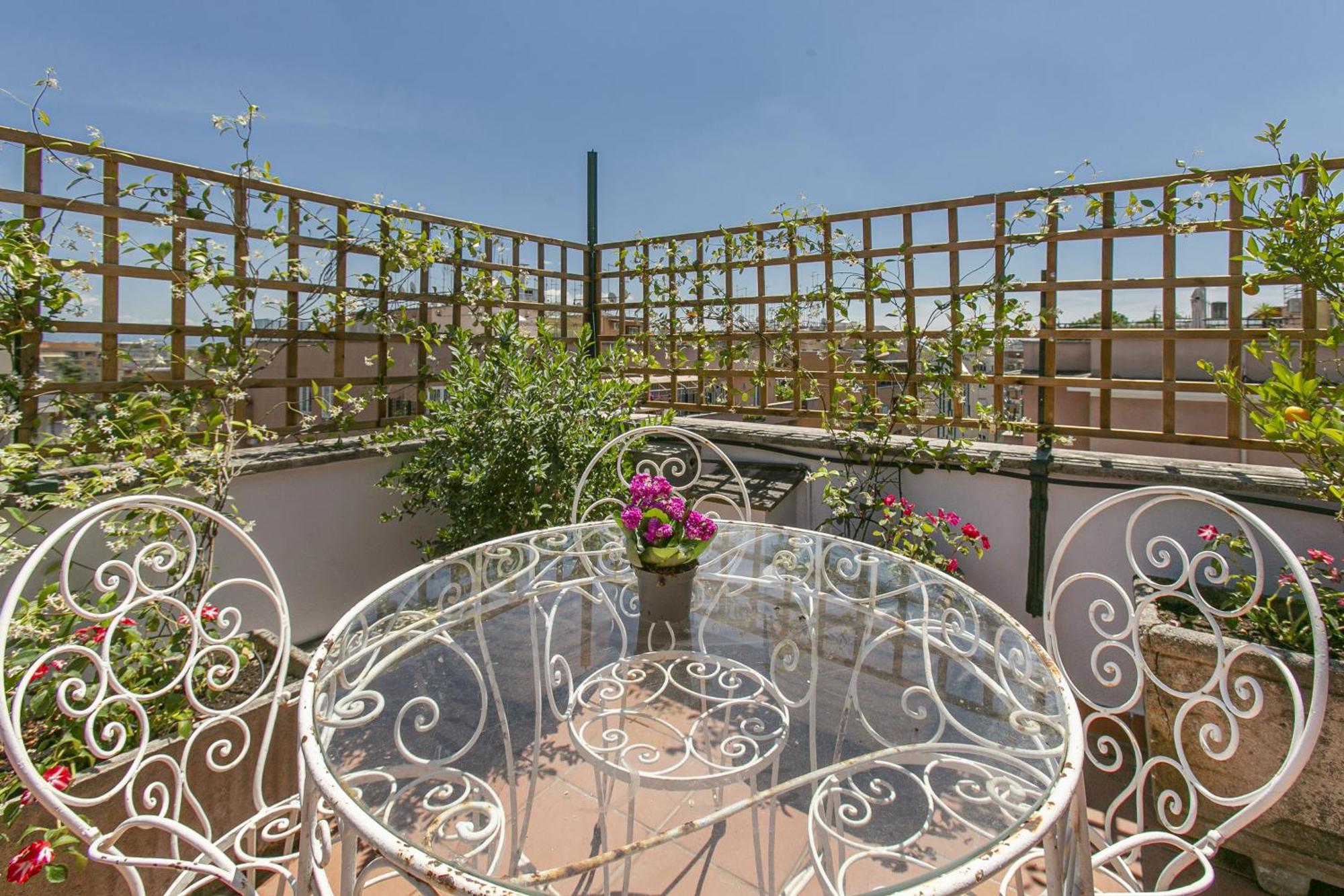 Apartamento Attico Moderno Con Terrazza Vicino La Metro B Roma