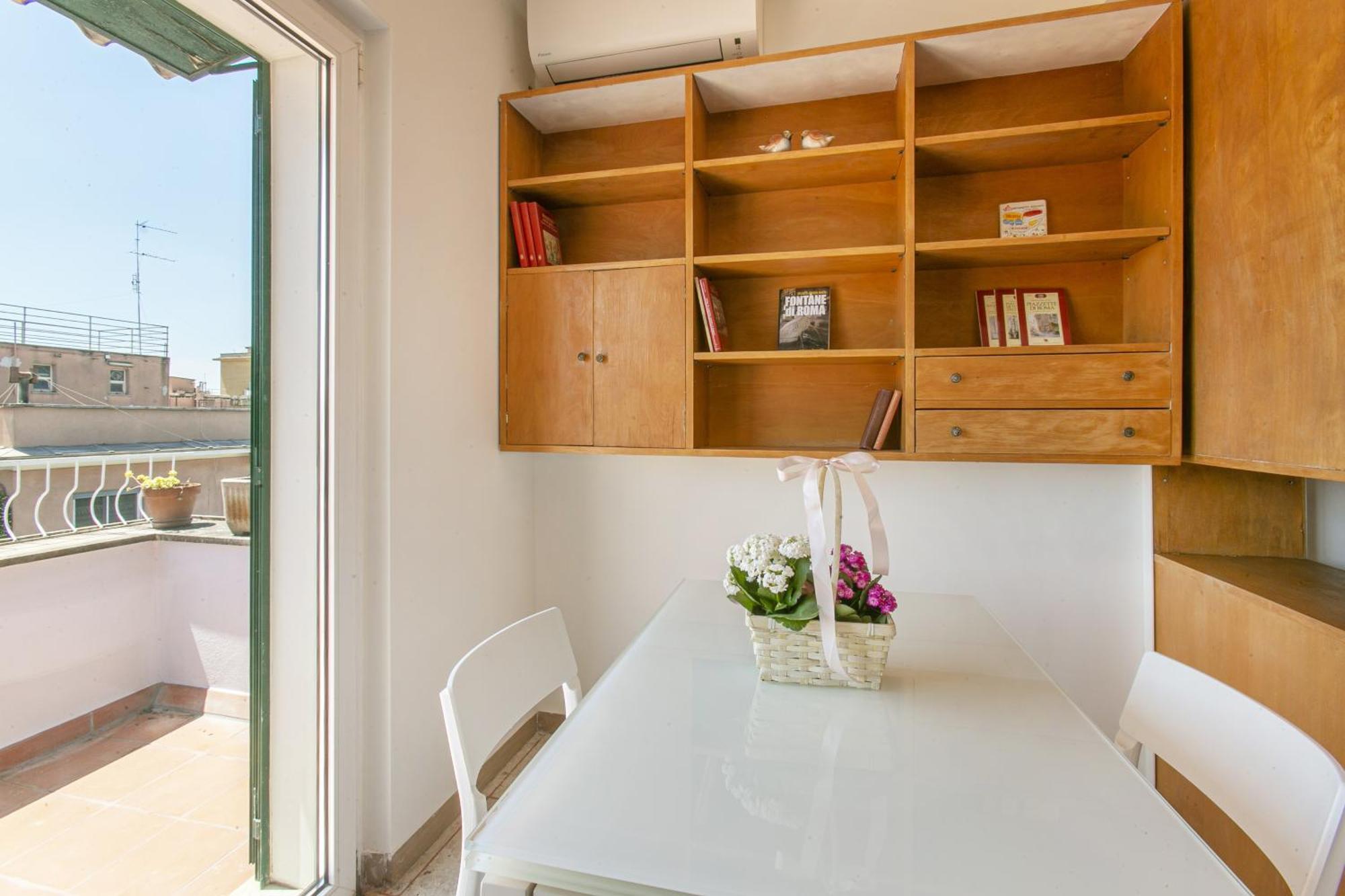 Apartamento Attico Moderno Con Terrazza Vicino La Metro B