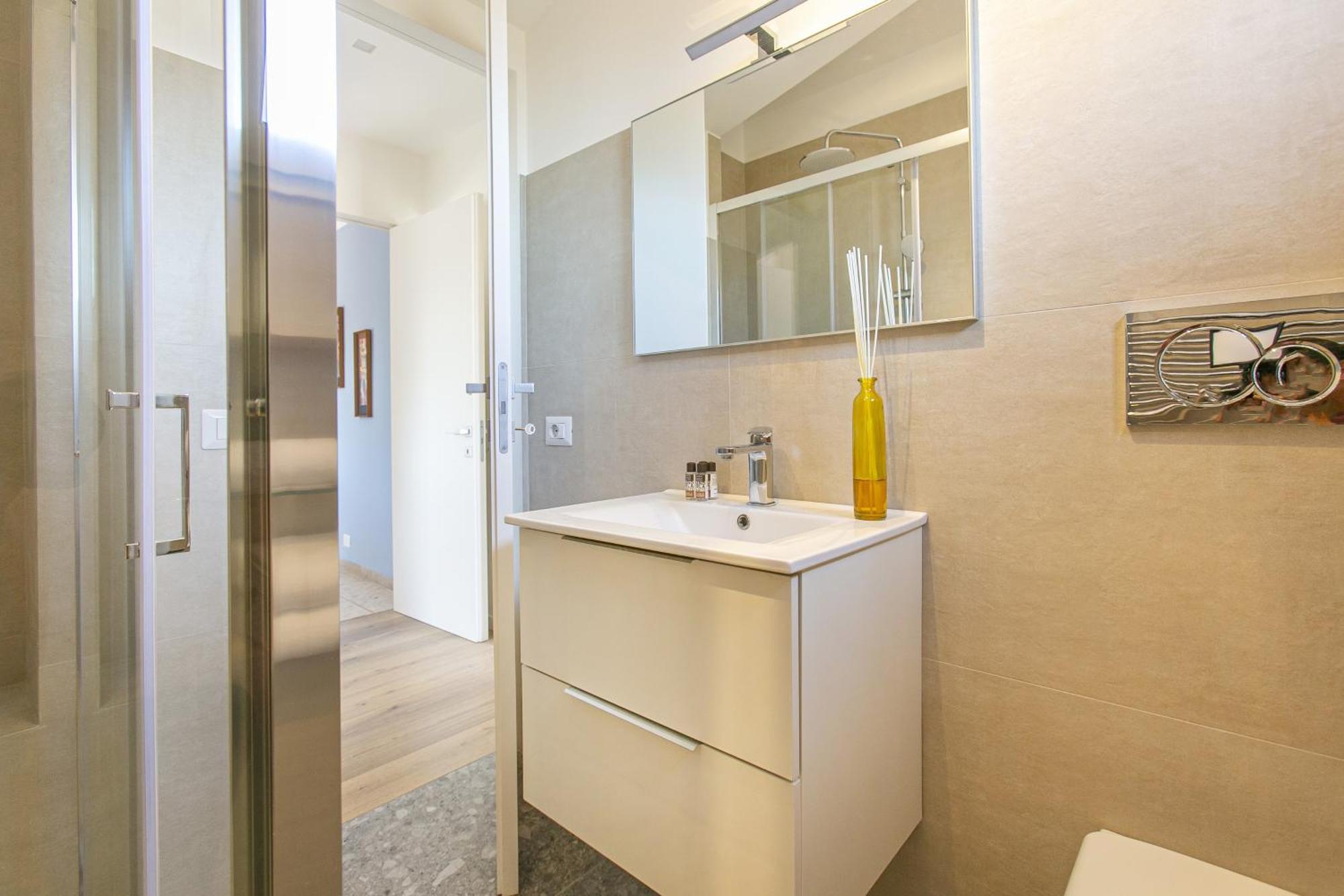 Apartamento Attico Moderno Con Terrazza Vicino La Metro B
